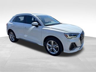 Used 2021 Audi Q3 2.0T Premium Plus w/ Premium Plus Package video 1