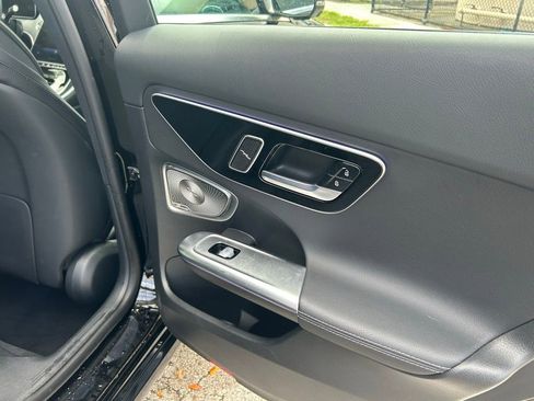 Used 2025 Mercedes-Benz C 300 Sedan w/ Exclusive Trim Package image 42