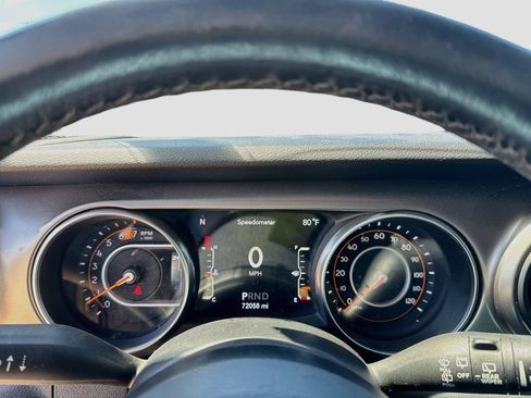Used 2019 Jeep Wrangler Unlimited Sport S AWD/4WD image 14