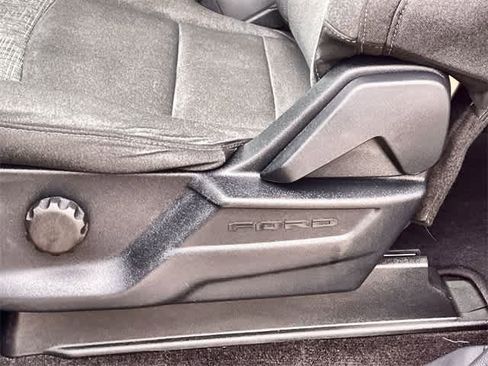 Used 2022 Ford F150 XLT image 30