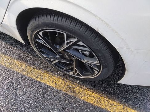 Used 2026 Kia K5 GT-Line image 8