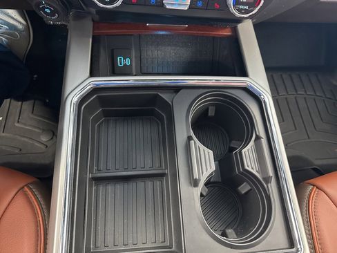 Used 2022 Ford F350 King Ranch w/ Chrome Package image 11