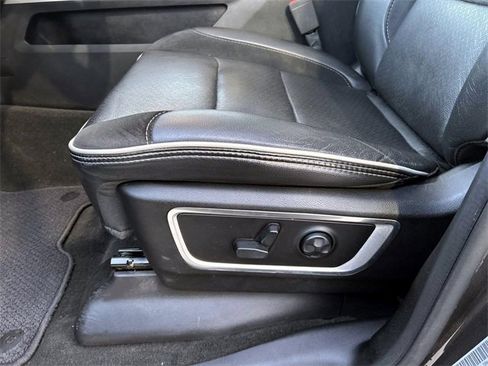 Used 2020 RAM 1500 Laramie image 23