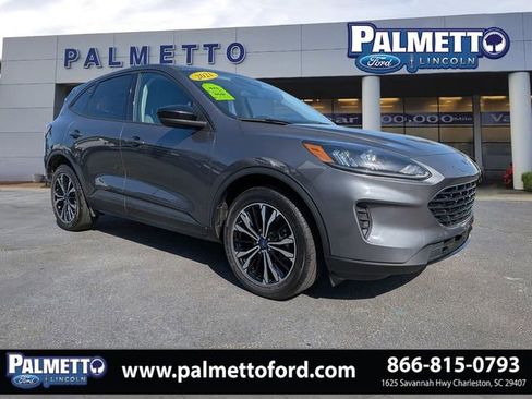 Used 2021 Ford Escape SE w/ SE Sport Appearance Package image 1