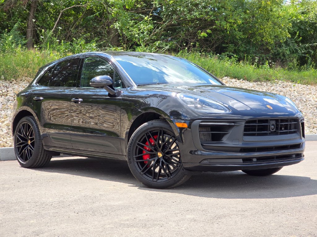 Used 2023 Porsche Macan GTS AWD/4WD image 9