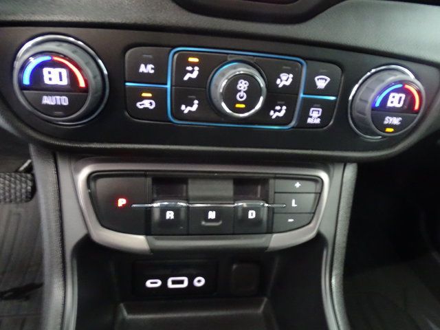 Certified 2024 GMC Terrain AT4 w/ Tech Package AWD/4WD image 12