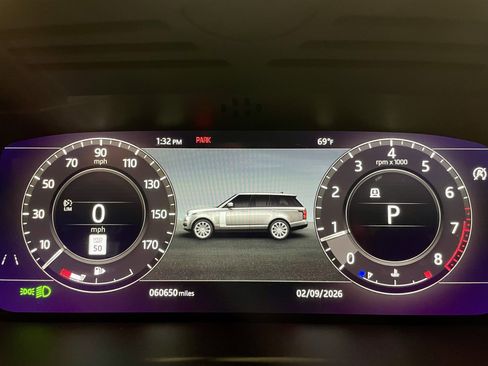 Used 2020 Land Rover Range Rover Long Wheelbase HSE image 24
