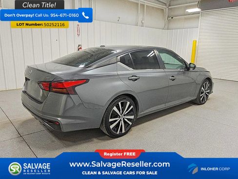 Used 2021 Nissan Altima 2.5 SR FWD image 4