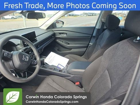 Used 2023 Honda Accord EX image 9
