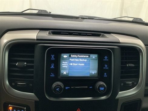 Used 2019 RAM 1500 Classic SLT image 33