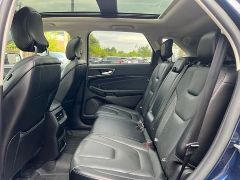 Used 2017 Ford Edge Titanium w/ Equipment Group 301A AWD/4WD image 19