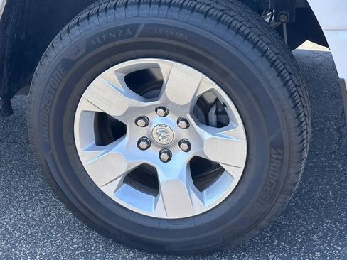 Used 2019 RAM 1500 Big Horn image 9