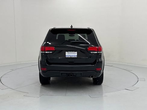 Used 2020 Jeep Grand Cherokee Altitude image 5