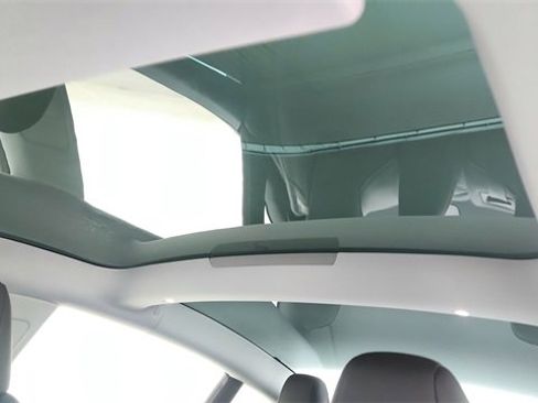 Used 2025 Tesla Model 3 Long Range image 55