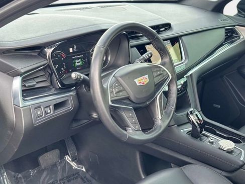 Certified 2024 Cadillac XT5 Premium Luxury FWD image 19