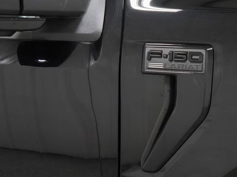 Used 2025 Ford F150 Lariat AWD/4WD image 36