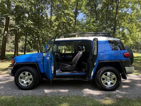 Used 2007 Toyota FJ Cruiser 4WD image 31