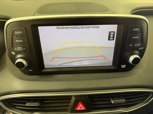Used 2019 Hyundai Santa Fe SEL FWD image 28