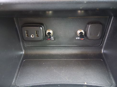 Used 2020 Chevrolet Colorado LT w/ Safety Package image 28