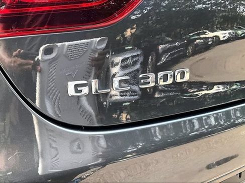 Certified 2022 Mercedes-Benz GLC 300 4MATIC Coupe image 8