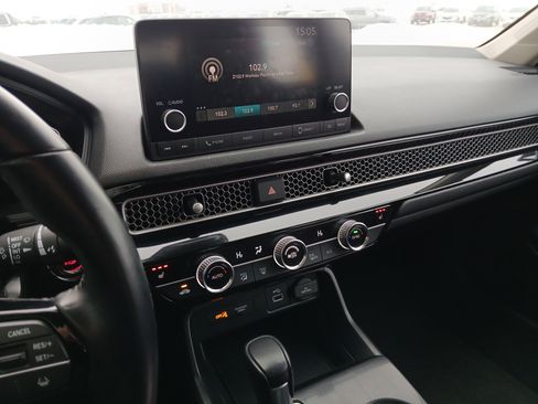 Used 2022 Honda Civic EX image 13