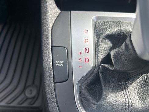 Used 2023 Kia Forte LXS w/ LXS Technology Package image 25