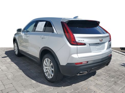 Used 2020 Cadillac XT4 Luxury image 3