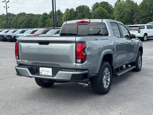 Used 2024 Chevrolet Colorado LT w/ LT Convenience Package II RWD image 3