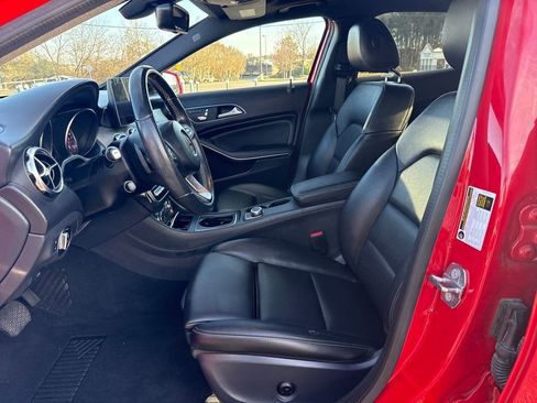 Used 2018 Mercedes-Benz GLA 250 4MATIC image 11