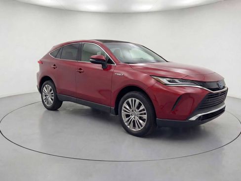 Used 2021 Toyota Venza Limited w/ Advanced Technology Package image 4