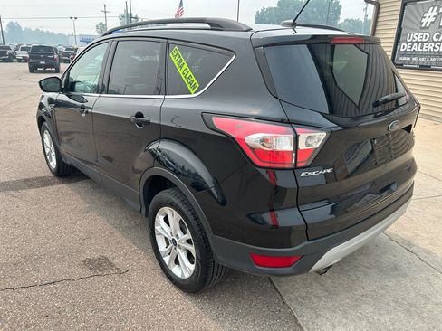Used 2018 Ford Escape SE AWD/4WD image 7