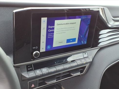 Certified 2025 Toyota Camry SE image 20