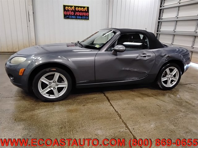 Used 2006 MAZDA MX-5 Miata Touring RWD image 2