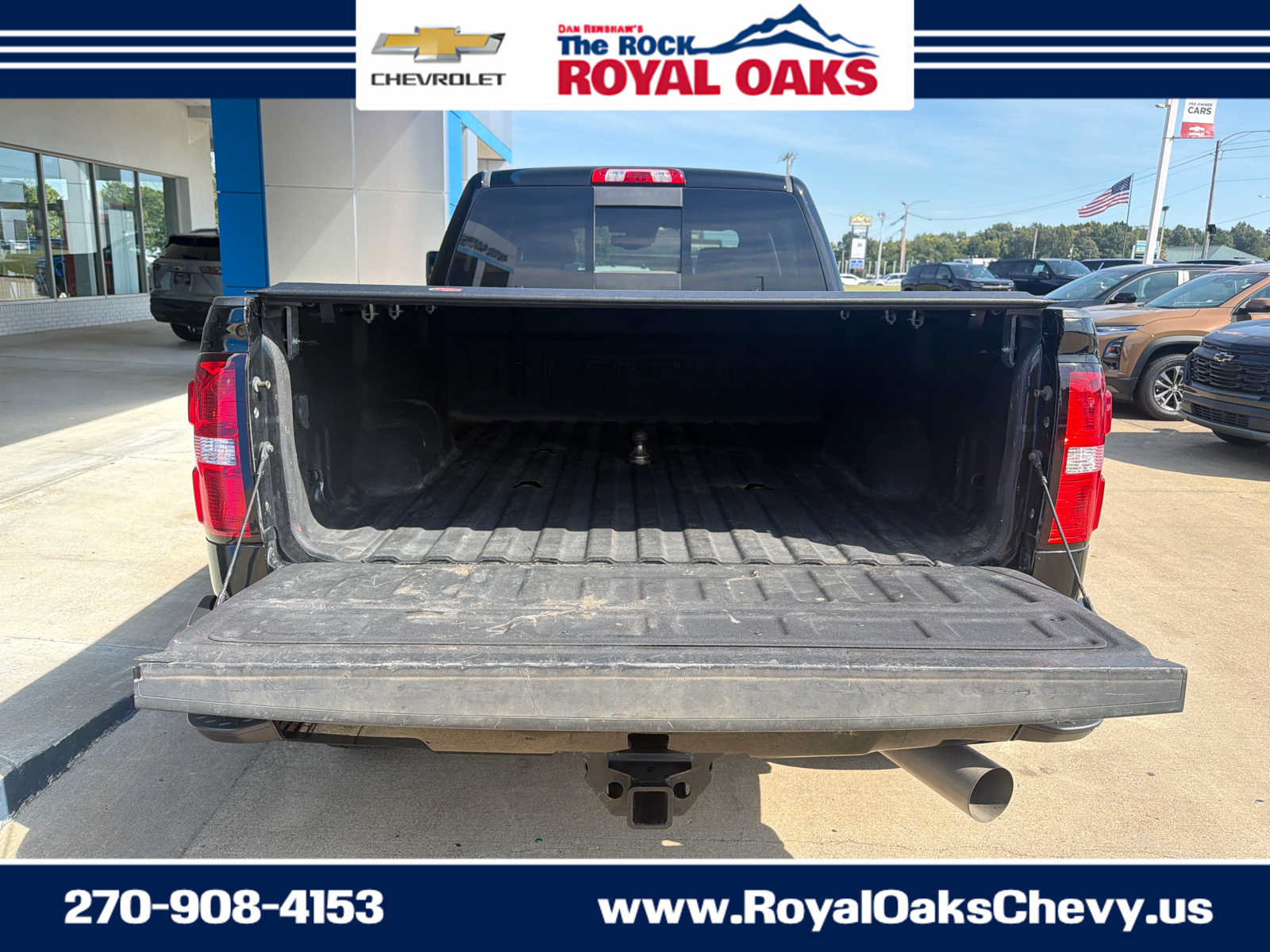 Used 2018 GMC Sierra 2500 Denali w/ Duramax Plus Package AWD/4WD image 5