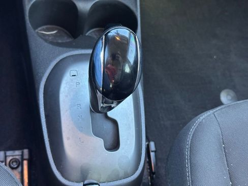 Used 2022 Chevrolet Spark LS image 25