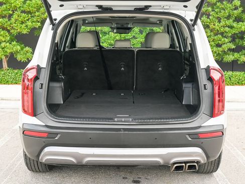 Used 2021 Kia Telluride EX FWD image 10