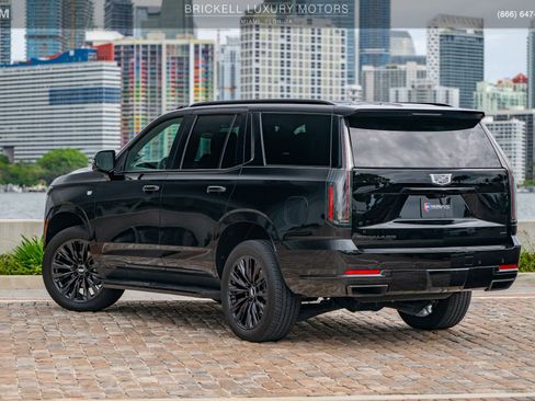 Used 2025 Cadillac Escalade Sport w/ LPO, ONYX Package AWD/4WD image 15
