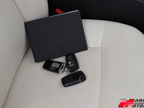 Used 2010 Rolls-Royce Ghost image 30