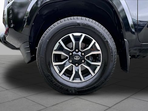 Used 2023 Toyota Tacoma TRD Sport AWD/4WD image 11