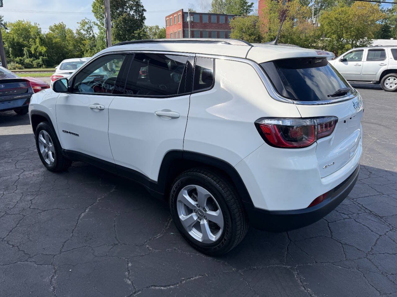 Used 2019 Jeep Compass Latitude w/ Cold Weather Group AWD/4WD image 4