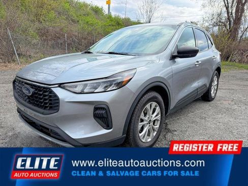 Used 2023 Ford Escape Active FWD image 3