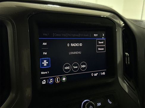 Used 2024 Chevrolet Silverado 1500 Custom image 13