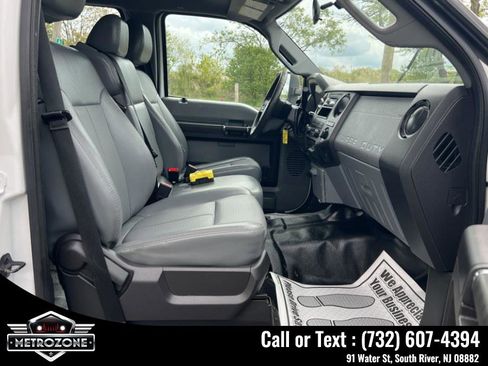 Used 2013 Ford F550 4x4 Crew Cab Super Duty w/ Payload Upgrade Pkg image 17
