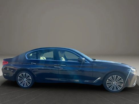Used 2017 BMW 530i 530i Sedan 4D w/ Premium Package image 4