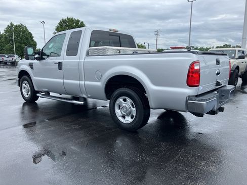 Used 2010 Ford F250 XLT RWD image 4