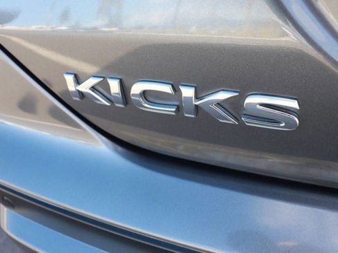 Used 2024 Nissan Kicks S image 6