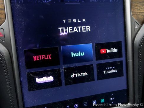 Used 2020 Tesla Model X Long Range image 25