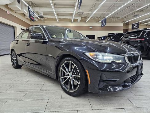 Used 2022 BMW 330e RWD image 4