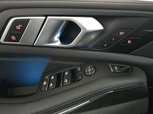 Used 2024 BMW X5 xDrive50e w/ Executive Package image 29