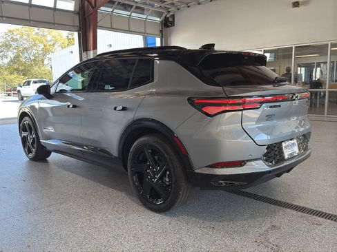 New 2026 Chevrolet Equinox EV RS image 5